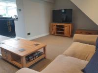 Coates Road-Spacious 4 bed home-near RD&E-parking - B&B Countess Wear