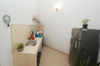 Apartment With Shared Bathroom