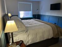 Superior King Suite