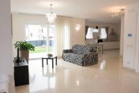 La Rocca House-Openspace - B&B