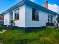 Little Hayes House - Bed and Breakfast