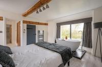 The Smithy Cumbria - 5 star Lake District Luxury, Pet Friendly, Hot Tub - Chambres d'hôtes Kendal