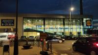 B2, Estudio independiente junto Aeropuerto Valencia - B&B