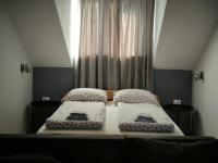Studio mit Kingsize-Bett und Schlafsofa