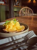 Neeld Arms - B&B Grittleton