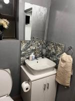 Beautiful studio apartment in Hazel Park - B&B Germiston