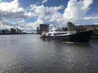 Stunning 130ft Classic Yacht - B&B Manchester