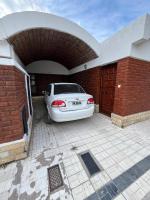 CASA "GUILLE" pleno centro, 200mts de peatonal y 300mts de la playa - B&B Las Grutas