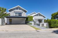 Stableford Beachhouse Top Apartment - B&B Plettenberg Bay