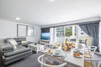 Seashells 9, 21-23 Magnus St - Pool, Lift, Wi-Fi - Bed and Breakfast Nelson Bay