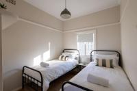 Little Mountains Cottage - B&B