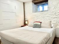 Loft The Montcalm -2 min Falls - Free Parking - Bed and Breakfast Boischatel