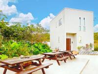 【KouriGarden】古宇利島の海と緑と星を眺める一棟貸切別荘ヴィラ - B&B Nakijin