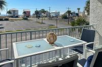 Gulf Shores Surf & Racquet Club 204A -Shorely at the Beach - Chambres d’hôtes Gulf Shores