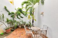 Spacious Colonial Gem with Artistic Flair Old San Juan - B&B