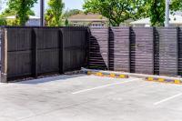 Central city home with carpark, sleeps 5 - B&B
