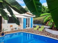 Double Room with Pool View