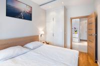One-Bedroom Apartment with Balcony