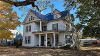 Main Oak Manor - B&B