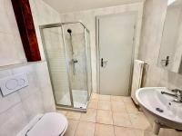 One-Bedroom Apartment - Non-Smoking