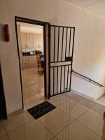 Royal Inn - Self Catering Apartment - Chambres d’hôtes