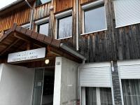 Duplex design et lumineux, parking gratuit - B&B