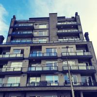 Nuevo Piso Céntrico con Vista al lago 2 o 3 personas 1 mascota OK - Chambres d’hôtes Bariloche