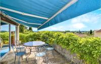 Amazing Home In Sernhac With Wifi - B&B