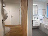 "SONNENGRÜN" - Premium Apartments Seekirchen, Balkon - B&B Seekirchen am Wallersee