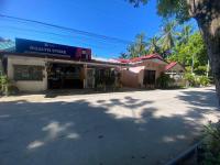 Hibiscus Dive Inn - B&B Pooc