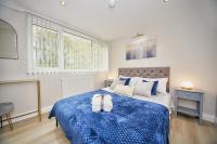 The Falcons Nest All Ensuite Self Check In And Out Luton Airport - Bed and Breakfast Luton
