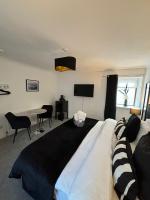 Doppel-/Zweibettzimmer mit Gemeinschaftsbad