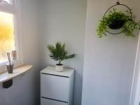 Chelmsford Comfort Retreat Spacious 4 Bedroom Sleeps 7 Free Parking - B&B Widford