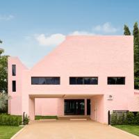 Mahi-Mahi Beachfront Villa by Yudee Assets - Ferienwohnung Cha-am