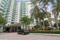 Tides building over the beach apartments - B&B