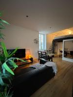 Studio industriel, mezzanine, rénové, central 201 - Ferienwohnung
