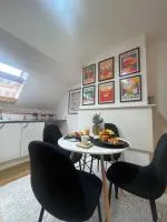 Attic European Quarter - Bed and Breakfast Brussel