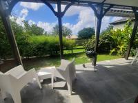 5 min plage T2 avec Jacuzzi pour Retraités ou Jeune couple - B&B Sainte-Luce