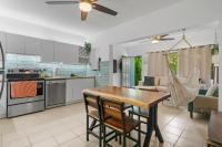 Casa Verde 2b2b Completely Renovated Ground Unit - B&B Coco, Sardinal