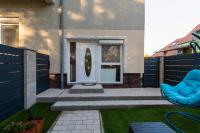 One-Bedroom Apartment with Garden View