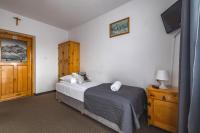 Single Room with Mountain View