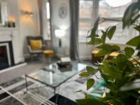 Meadows Court - Wyndale Living - Mansion Style Apt - B&B Birmingham