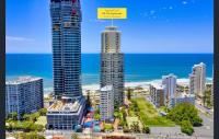 Beachfront Bliss 2BR 2BATH Ocean Views - Surfers - B&B