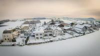 "GLÜCKSMOMENT" - Premium Apartments Seekirchen, beeindruckende Ferienwohnung mit gemeinsam genutzter Poolarea - B&B