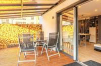 Ferienhaus Charlotta mit Terrasse - Chambres d’hôtes