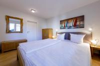 Jolle mit Balkon und Mueritzblick - B&B Waren