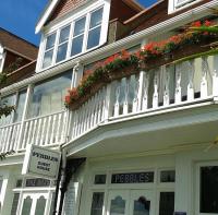 Pebbles Guest House - B&B