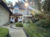 Luxury villa indoor pool Warsaw - Bed and Breakfast