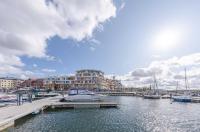 Wohlfühloase in der Hafenresidenz mit Balkon und Wellness - Chambres d’hôtes