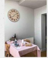 Double Bedroom in shared house closer to city center - B&B